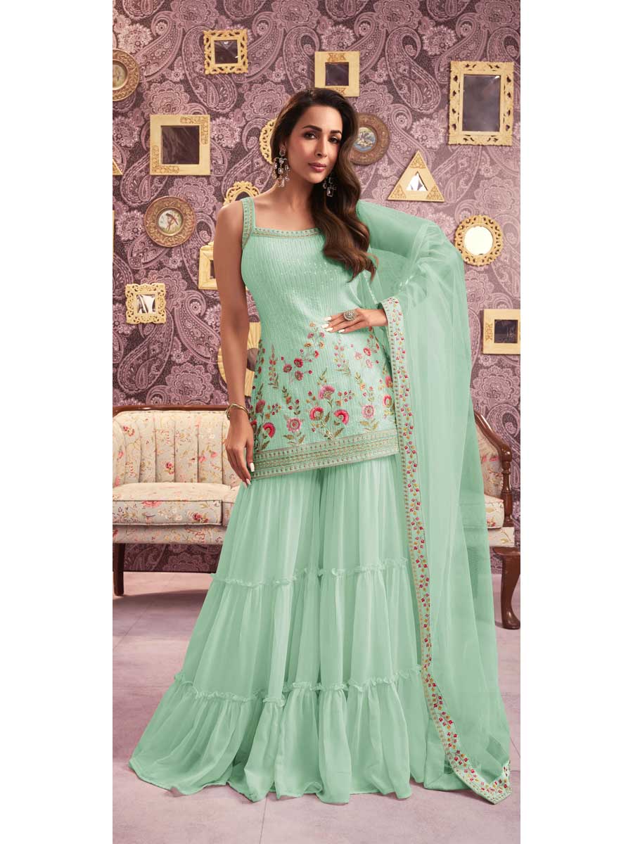 What to Wear on a Summer Trip? Trendy Women’s Clothing Stores in Ahmedabad, Gujarat