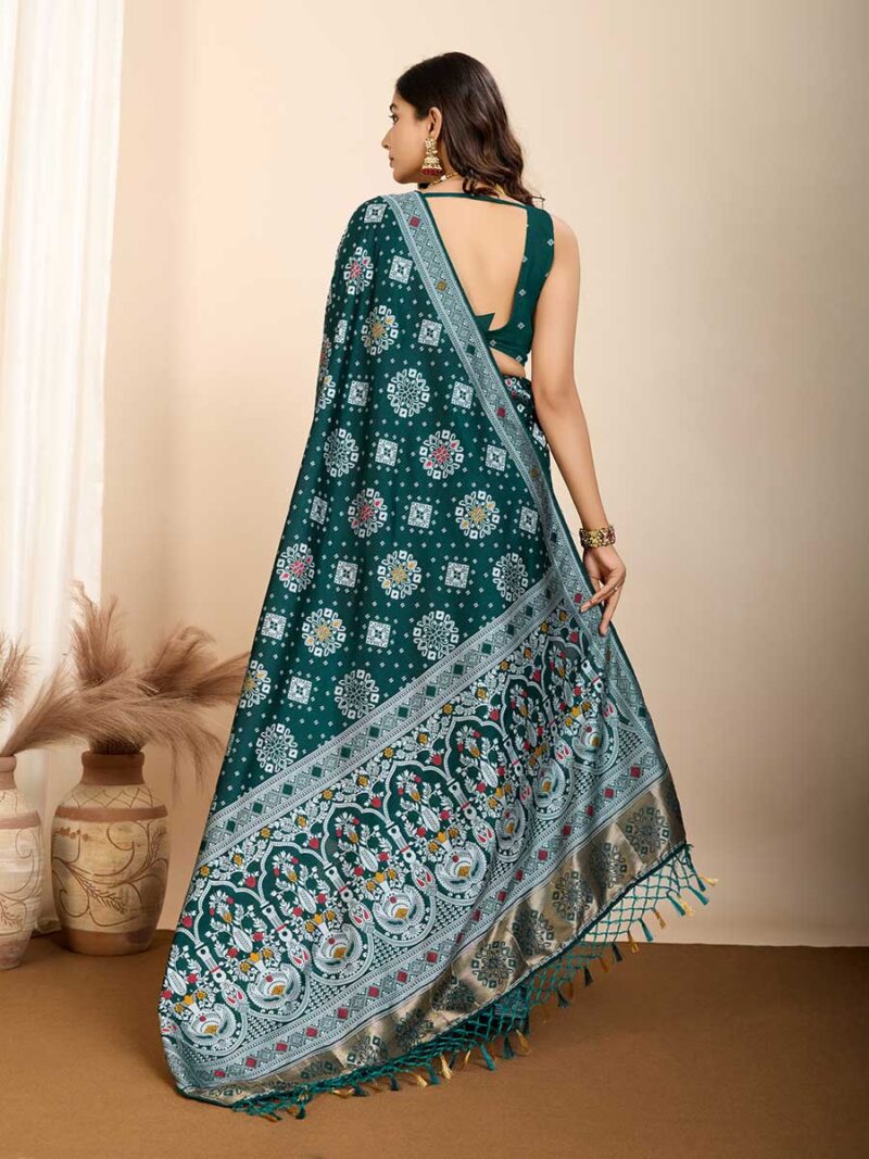 Green Color Green Saree - Image 2