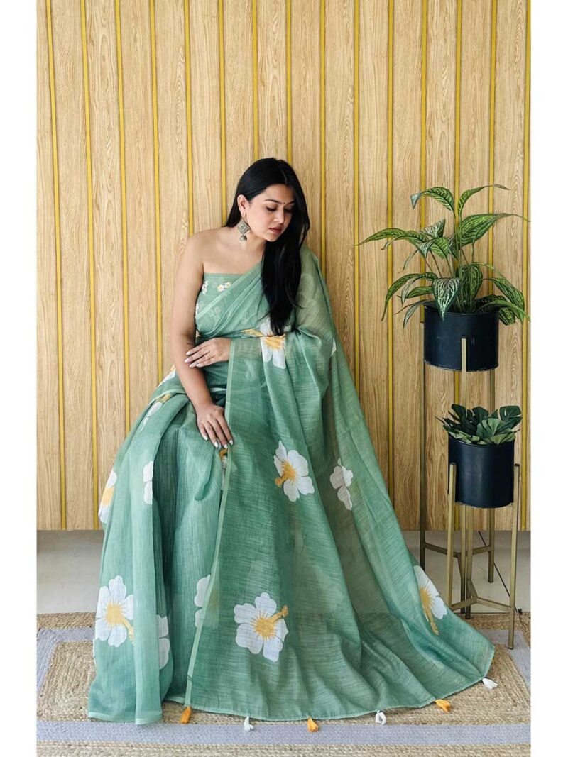 Green Color Green Saree - Image 2
