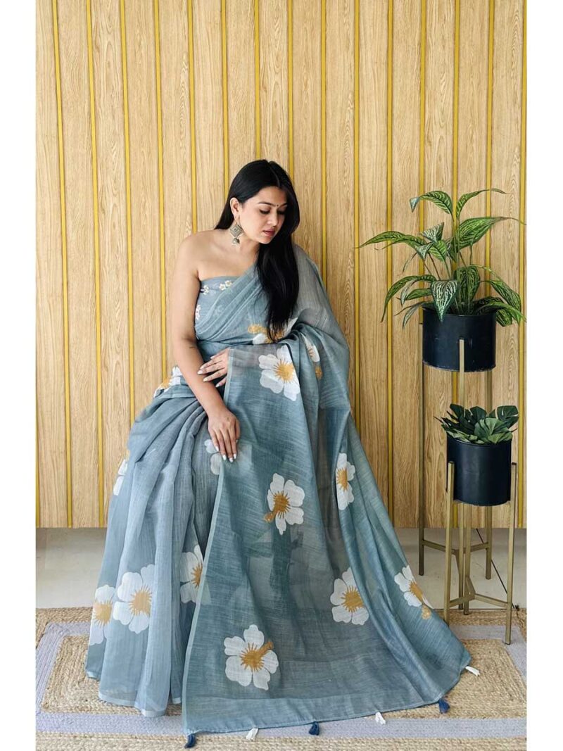 Green Color Green Saree - Image 2