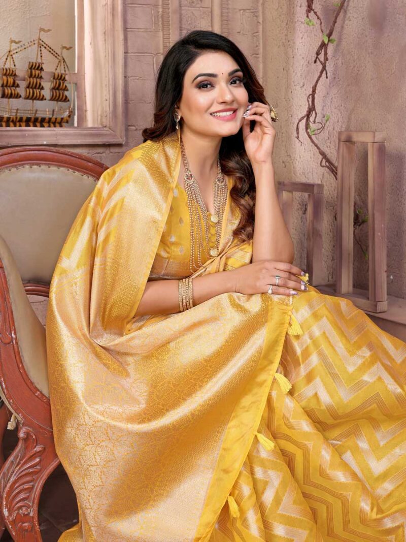 Yellow Color Yellow Saree - Image 3