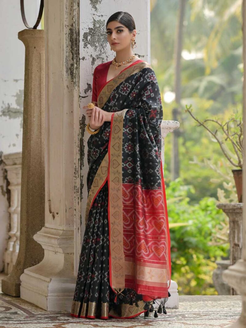 Black Color Burgundy Saree - Image 4
