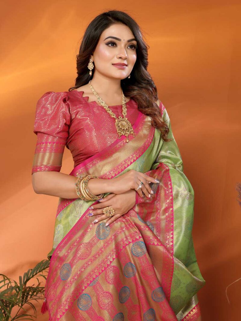 Green Color Pink Saree - Image 3