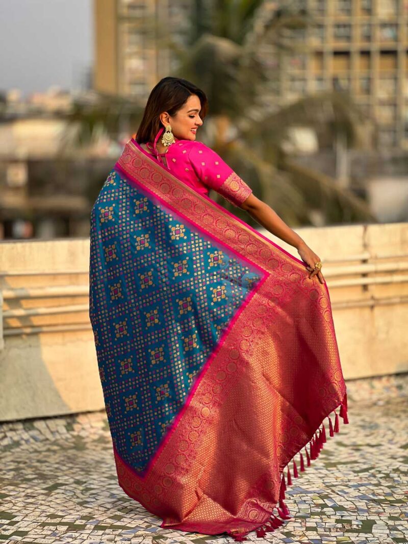 Blue Color Pink Saree - Image 2