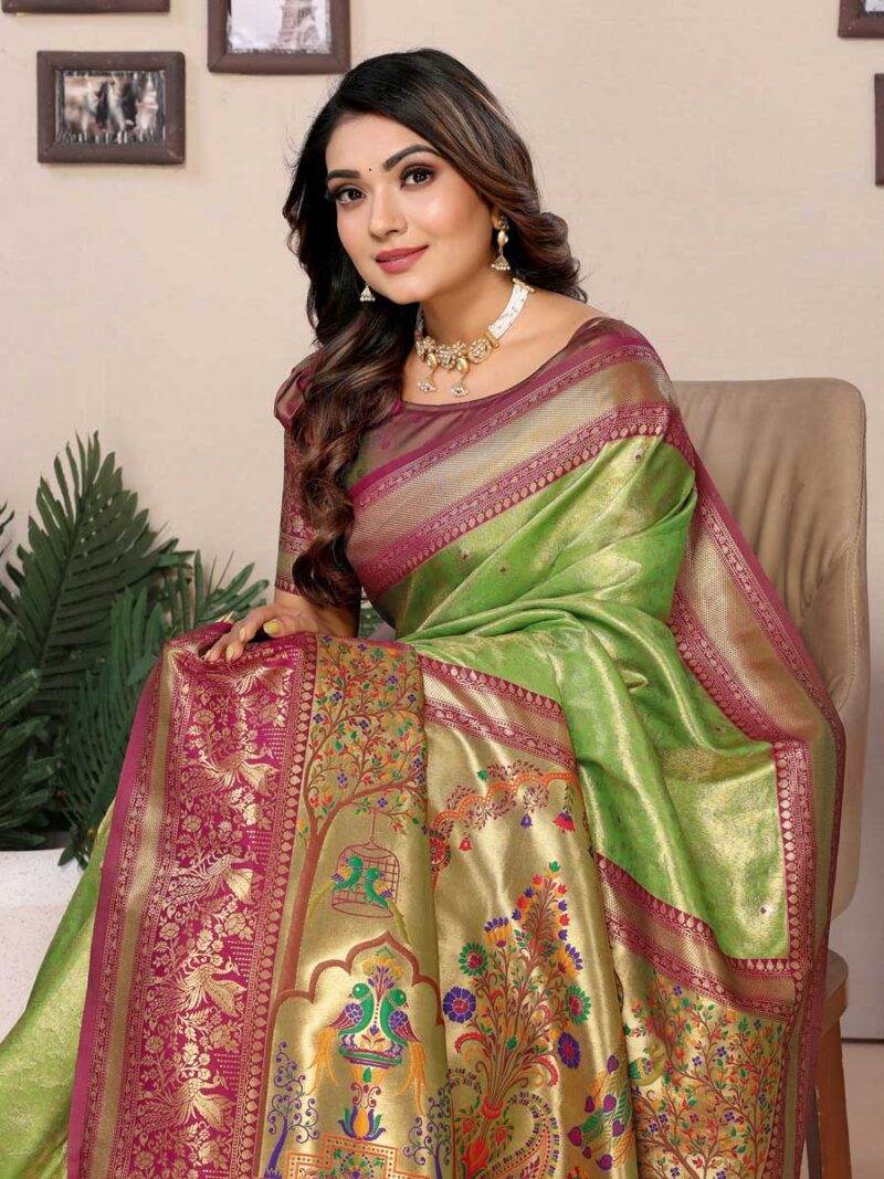 Green Color Burgundy Saree - Image 3