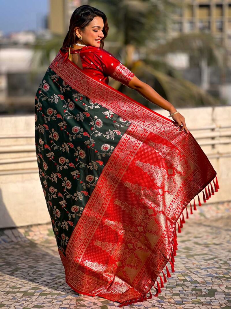 Green Color Red Saree - Image 2