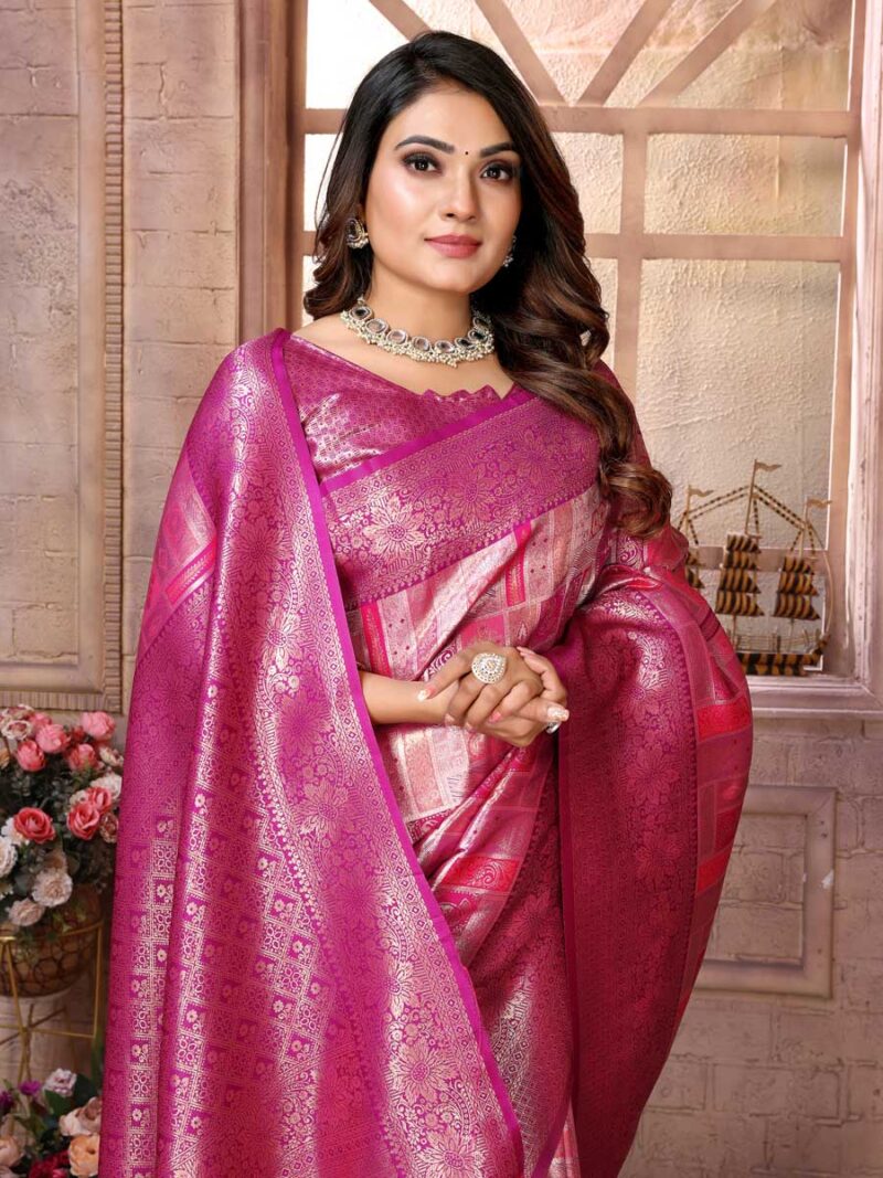 Magenta Color Magenta Saree - Image 3