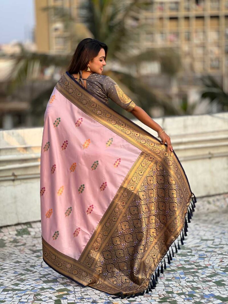Pink Color Grey Saree - Image 2
