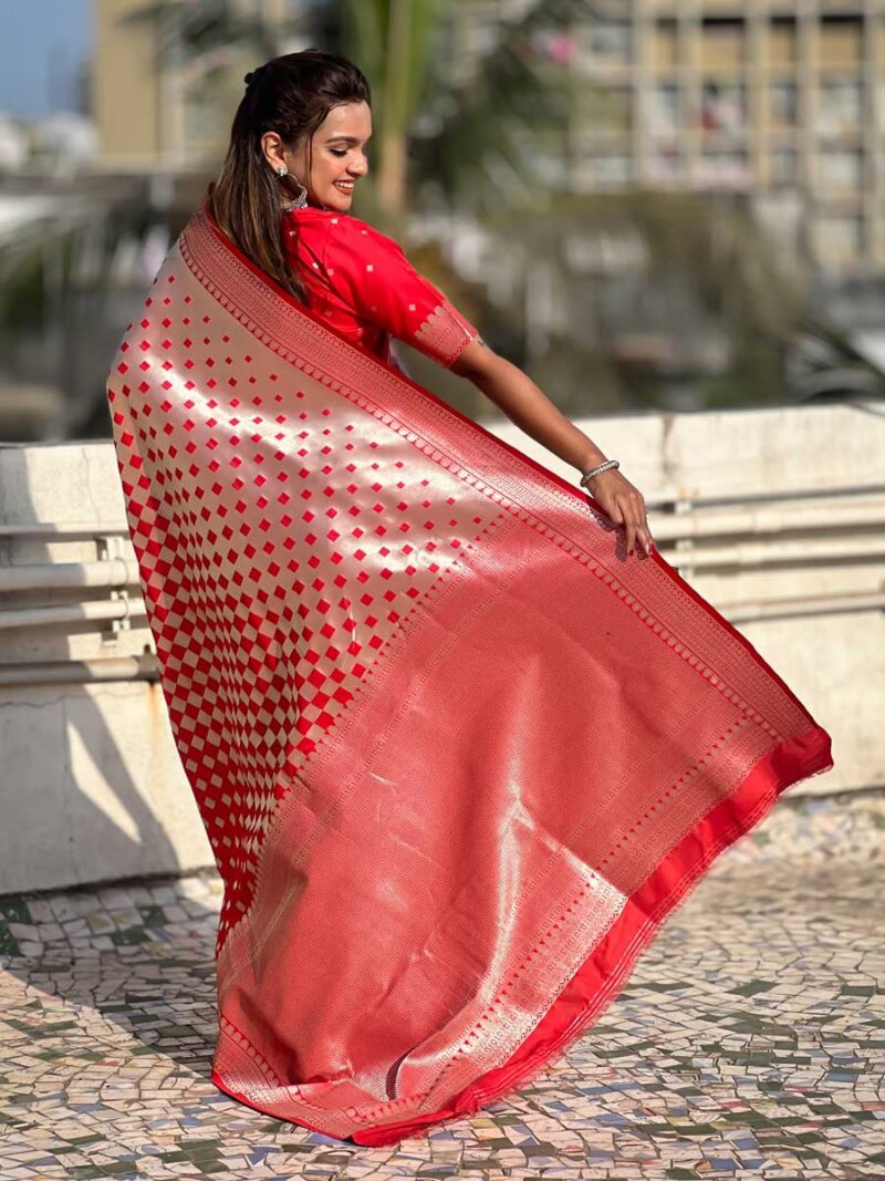 Red Color Red Saree - Image 2