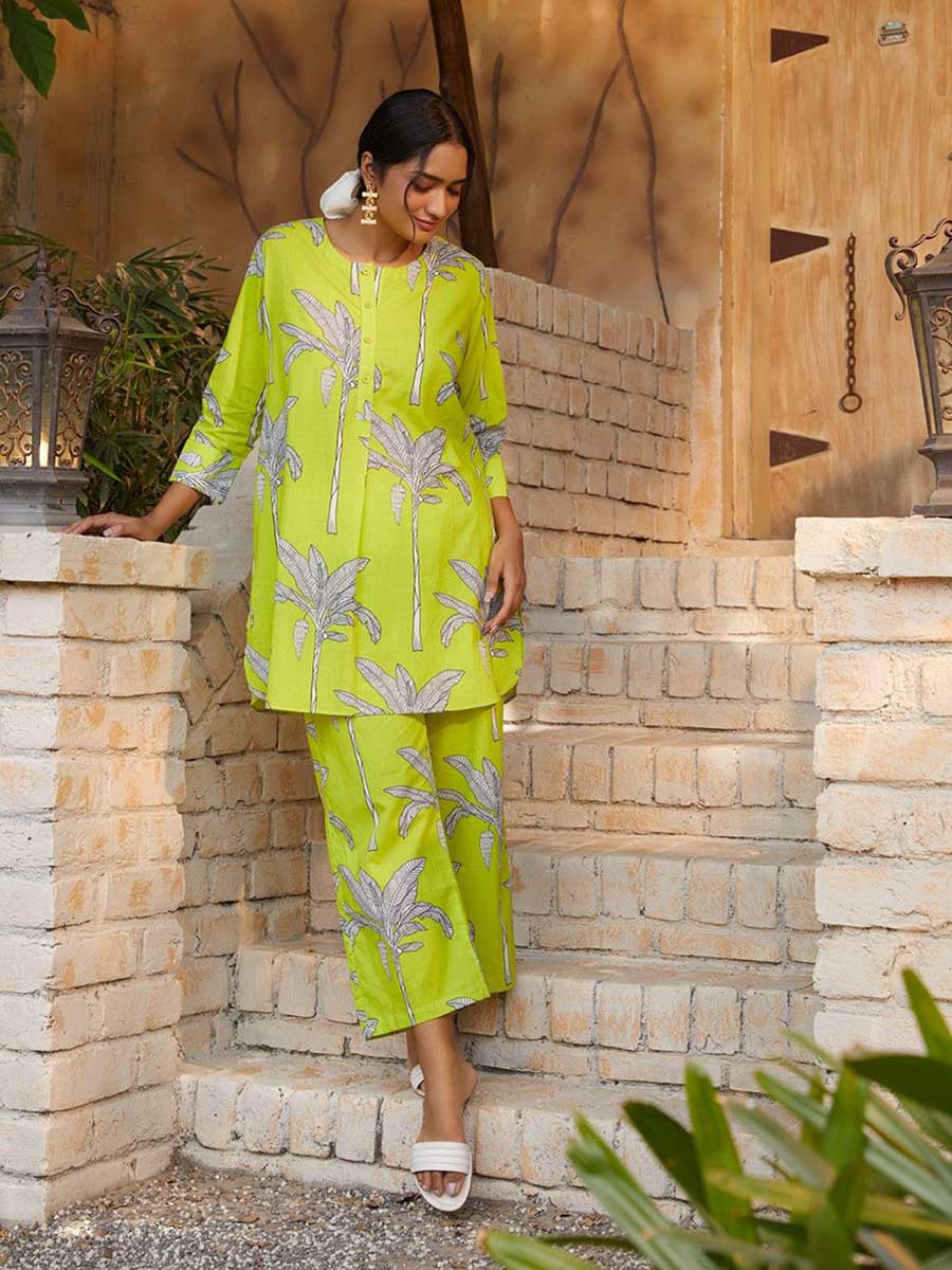 Dressed for the Sun, Styled for the Vows: Summer Wedding Trends Revealed